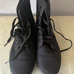 Women’s Dr. Martens